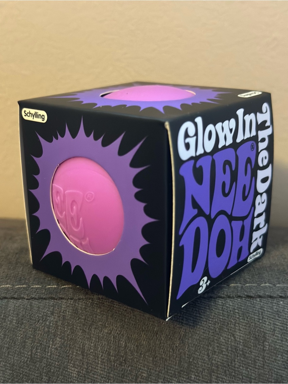 NeeDoh Groovy Glowing Glob - Purple